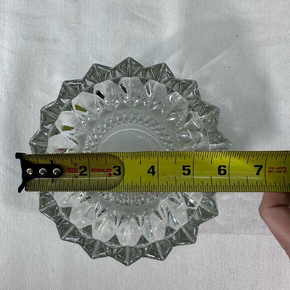Vintage KIG Indonesia diamond Point Glass Ashtray/candy dish - Picture 7 of 7